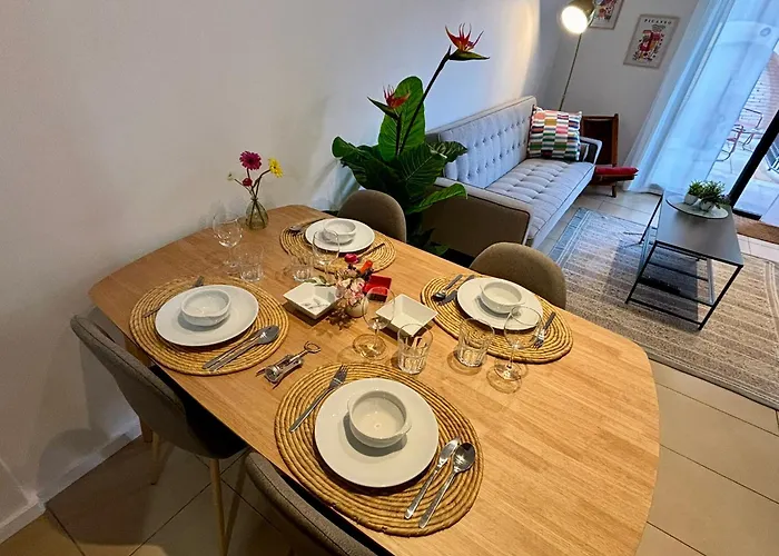 Casa Tita - Exclusivo Con Gran Terraza Y Vistas A La Piscina En Apartment Lloret de Mar