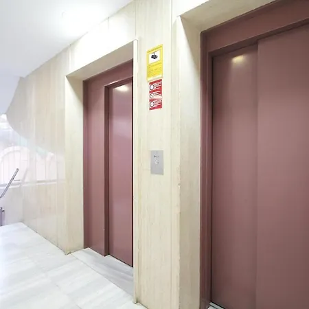 Casa Tita - Exclusivo Con Gran Terraza Y Vistas A La Piscina En Apartament Lloret de Mar